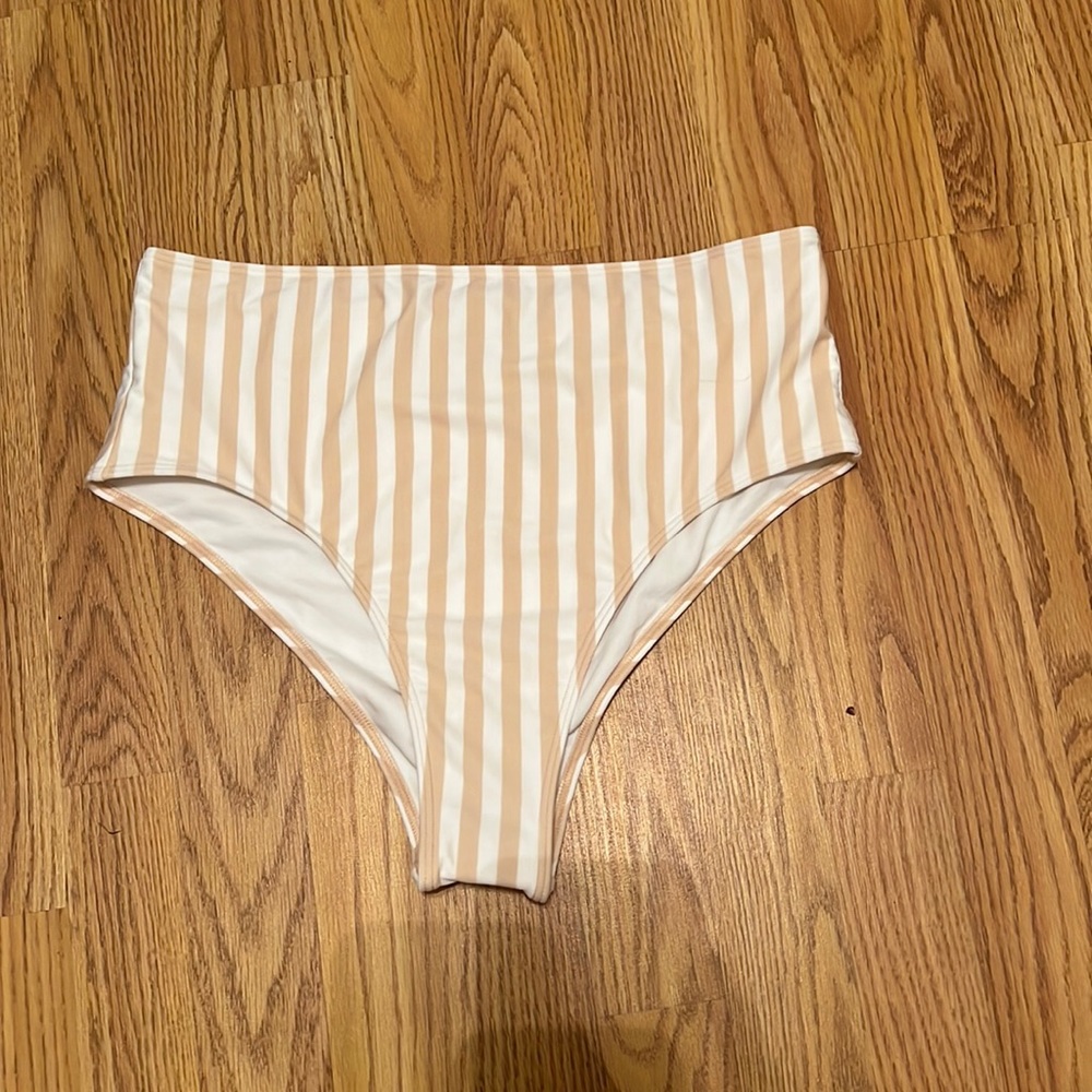 NWOT Tan & White Striped Hollister Hi Rise Cheeky Bikini Bottoms XL